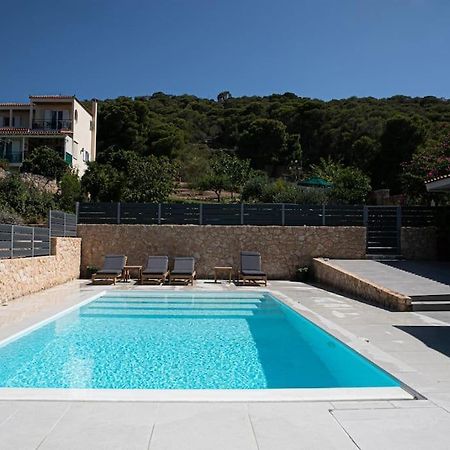 Pine House Villa Agioi Buitenkant foto
