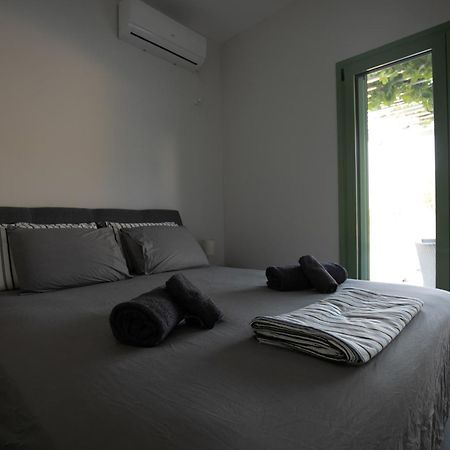 Pine House Villa Agioi Buitenkant foto