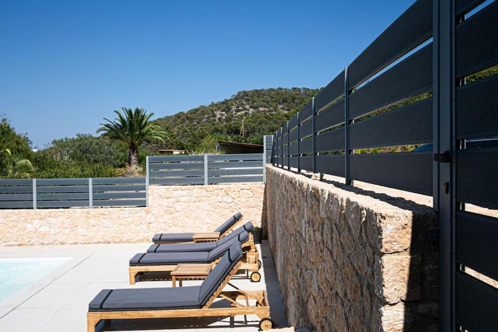 Pine House Villa Agioi Buitenkant foto